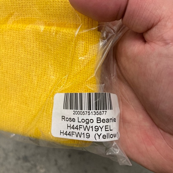 Noah Rose Beanie - Yellow - Picture 3 of 4